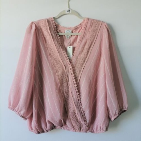 Blue Rain Francesca's Collection Pink V-Neck Lace Faux Wrap Blouse Size XL - Picture 1 of 7
